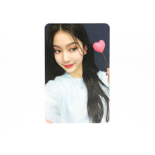 Load image into Gallery viewer, STAYC &#39;Young-Luv.Com&#39; Makestar White Day VC Benefit Photocard

