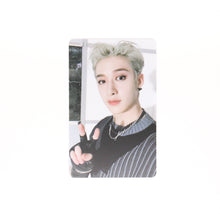 Load image into Gallery viewer, Stray Kids 'Oddinary' Soundwave Lucky Draw Round 1 Benefit Photocard
