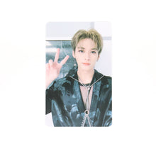 Load image into Gallery viewer, Stray Kids 'Oddinary' Soundwave Lucky Draw Round 1 Benefit Photocard
