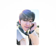 Load image into Gallery viewer, Seventeen &#39;Face The Sun&#39; Soundwave Lucky Draw Benefit Photocard
