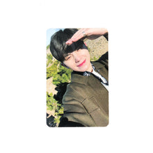 Load image into Gallery viewer, Seventeen &#39;Face The Sun&#39; Soundwave Lucky Draw Benefit Photocard
