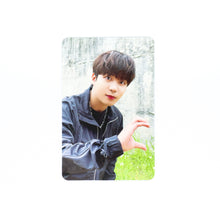 Load image into Gallery viewer, ATEEZ &#39;The World Ep.1: Movement&#39; Makestar Benefit Photocard
