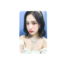 Load image into Gallery viewer, STAYC &#39;We Need Love&#39; Apple Music Lucky Draw Benefit Photocard
