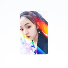 Load image into Gallery viewer, ITZY &#39;Checkmate&#39; Withmuu POB Benefit Photocard
