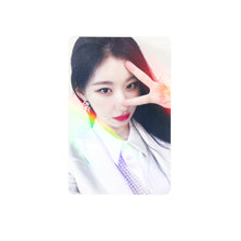 Load image into Gallery viewer, ITZY &#39;Checkmate&#39; Withmuu POB Benefit Photocard
