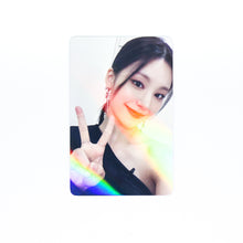 Load image into Gallery viewer, ITZY &#39;Checkmate&#39; Withmuu POB Benefit Photocard
