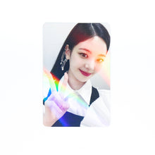 Load image into Gallery viewer, ITZY &#39;Checkmate&#39; Withmuu POB Benefit Photocard
