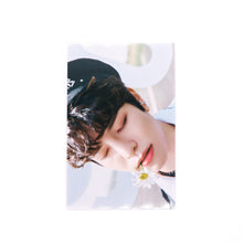 Load image into Gallery viewer, Stray Kids 'Maxident' Sony Music Japan POB Benefit Photocard
