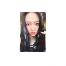 Load image into Gallery viewer, Red Velvet &#39;Birthday&#39; Apple Music POB Benefit Photocard
