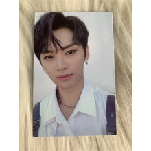 Load image into Gallery viewer, Stray Kids Levanter Selfie Photocard
